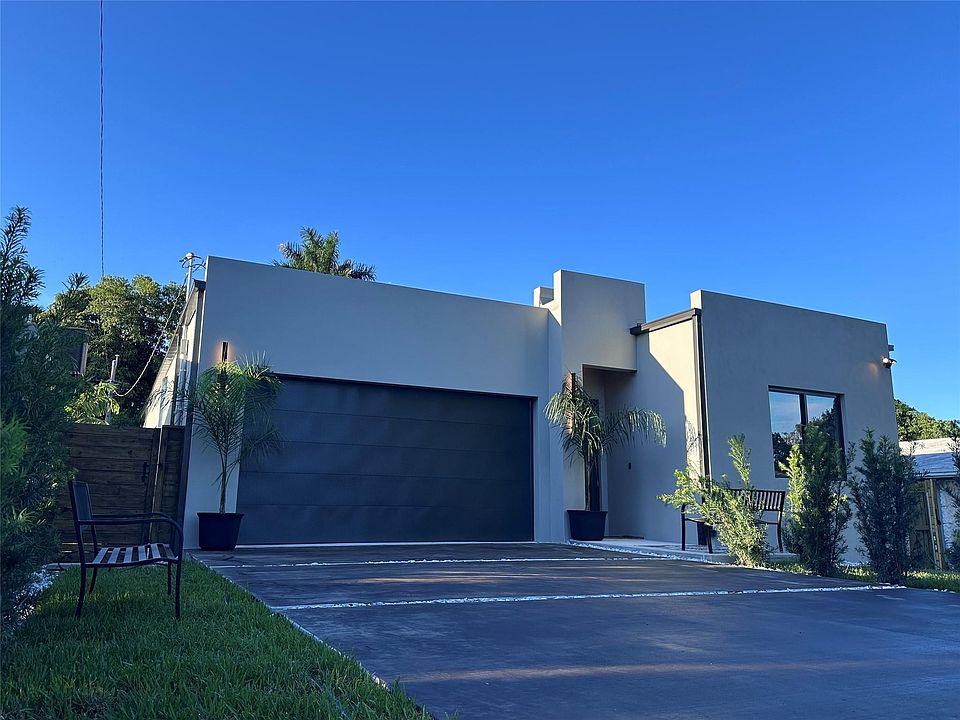 235 NE 117th St Miami exterior